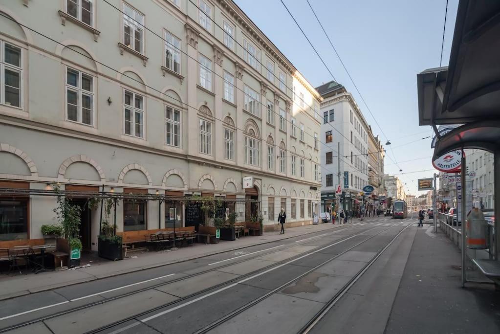 Ruhelage Im Zentrum Nahe Schottentor-Contactless Self-Check-In Vienna Exterior photo